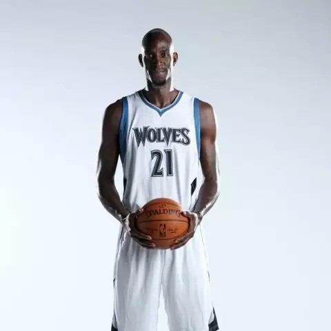 <p>NBA季后赛首轮，爱德华兹绝杀助森林狼晋级